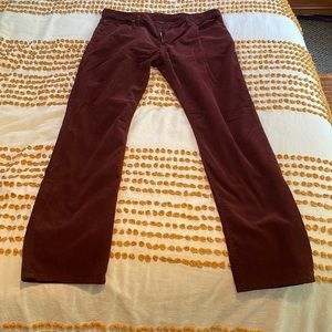 Mens Gap Corduroy pants - Color: burgundy size: 34 x 32